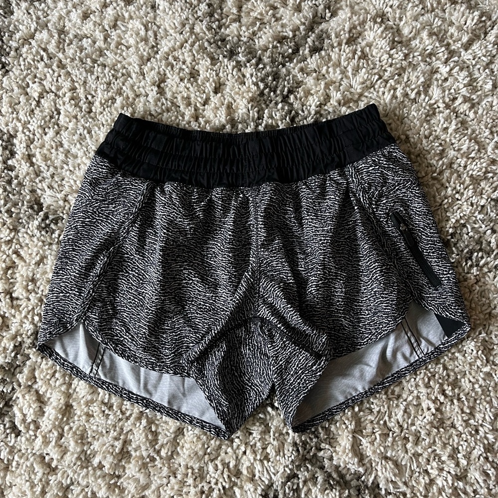 Lululemon Shorts - Picture 1 of 3